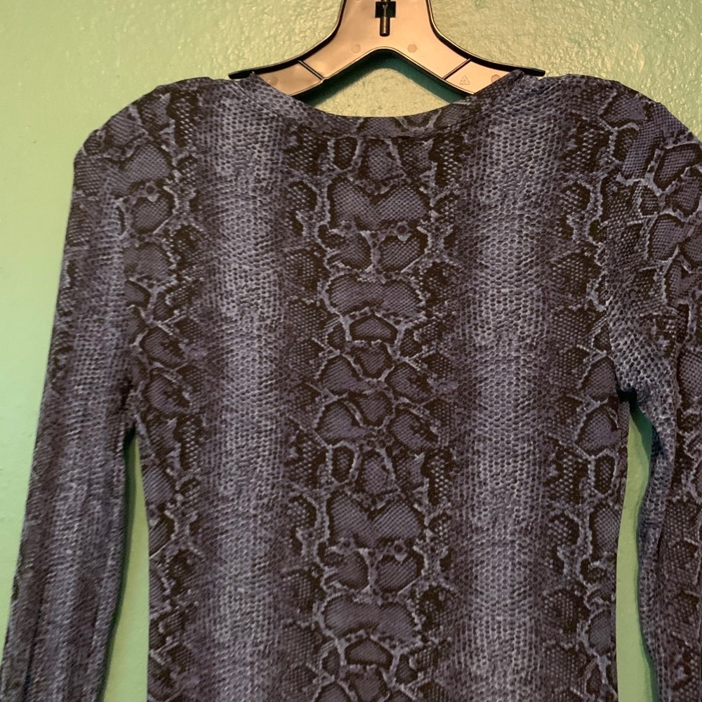 BCBG Maxazria Long Sleeve Crew Neck Top